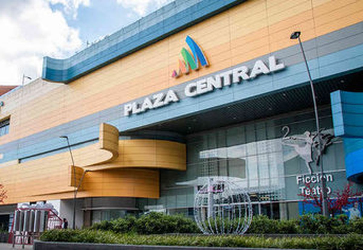 Centro comercial Plaza central
