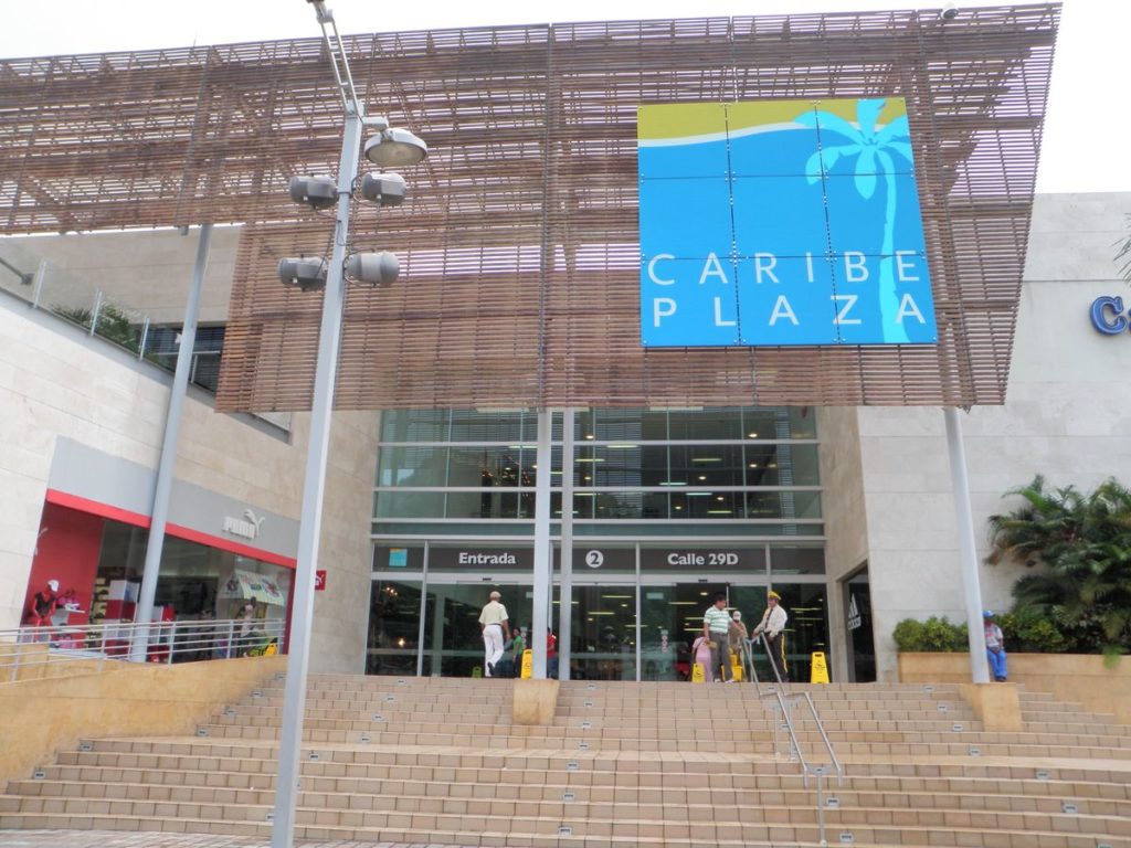 Centro comercial Caribe Plaza